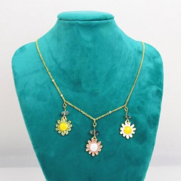 new with box! daisy flower charm necklace dainty layering necklace boho cute - Picture 4 of 4
